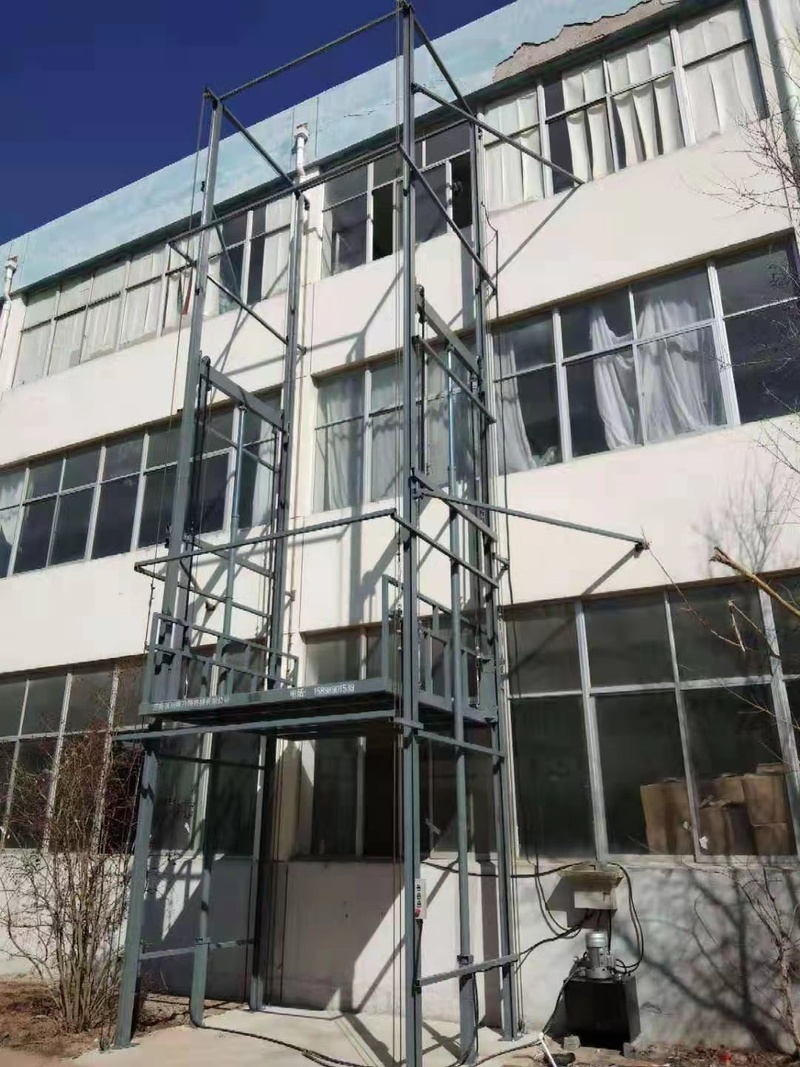 甘肃室外贴墙货梯